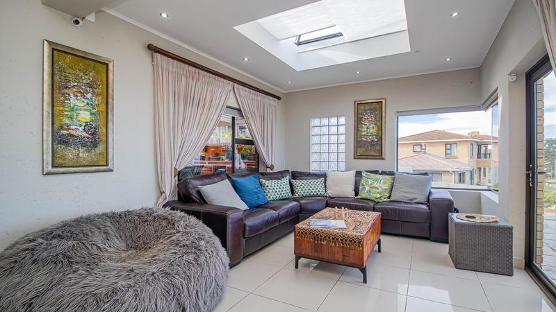 6 Bedroom Property for Sale in Dana Bay Western Cape